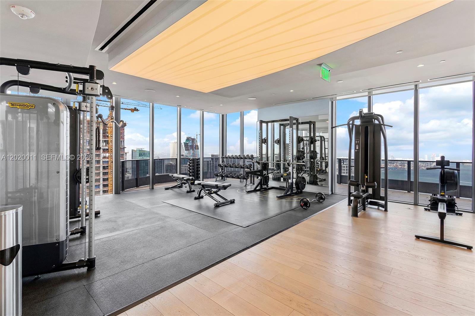 image Brickell Flatiron57