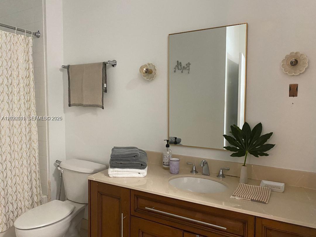 image Cite on the Bay West9