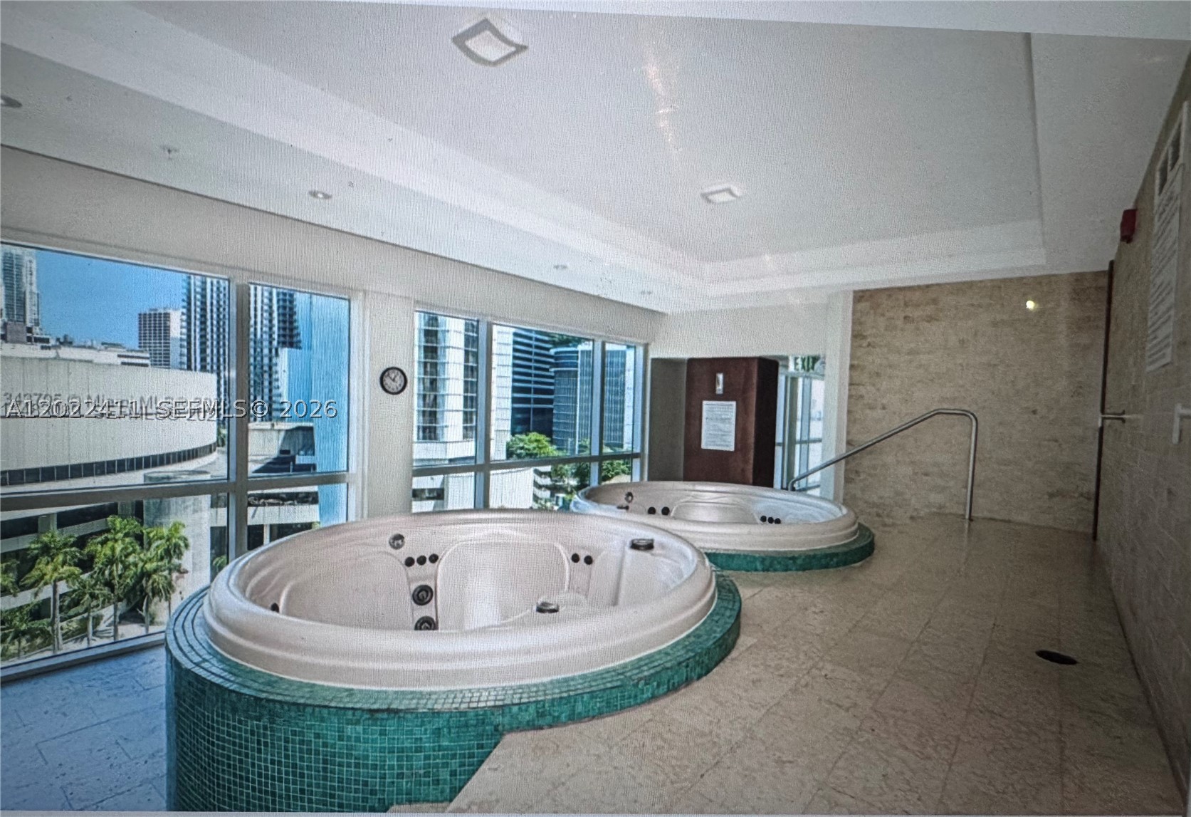 image Brickell on the River North9