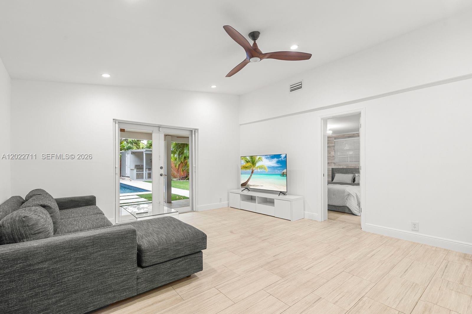 443 NE 71st St Miami, FL 33138