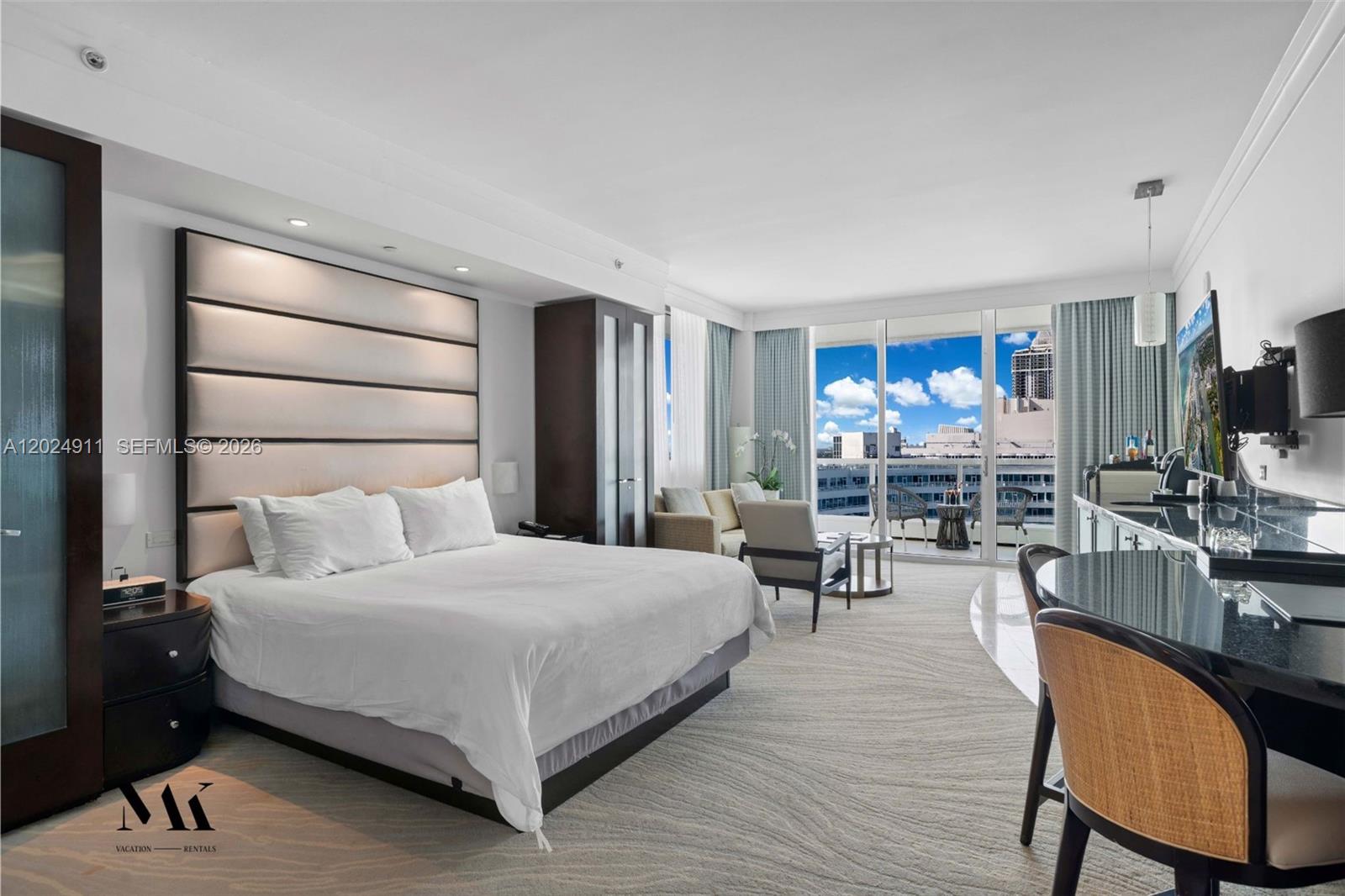 4391 Collins Ave #1002 Miami Beach, FL 33140