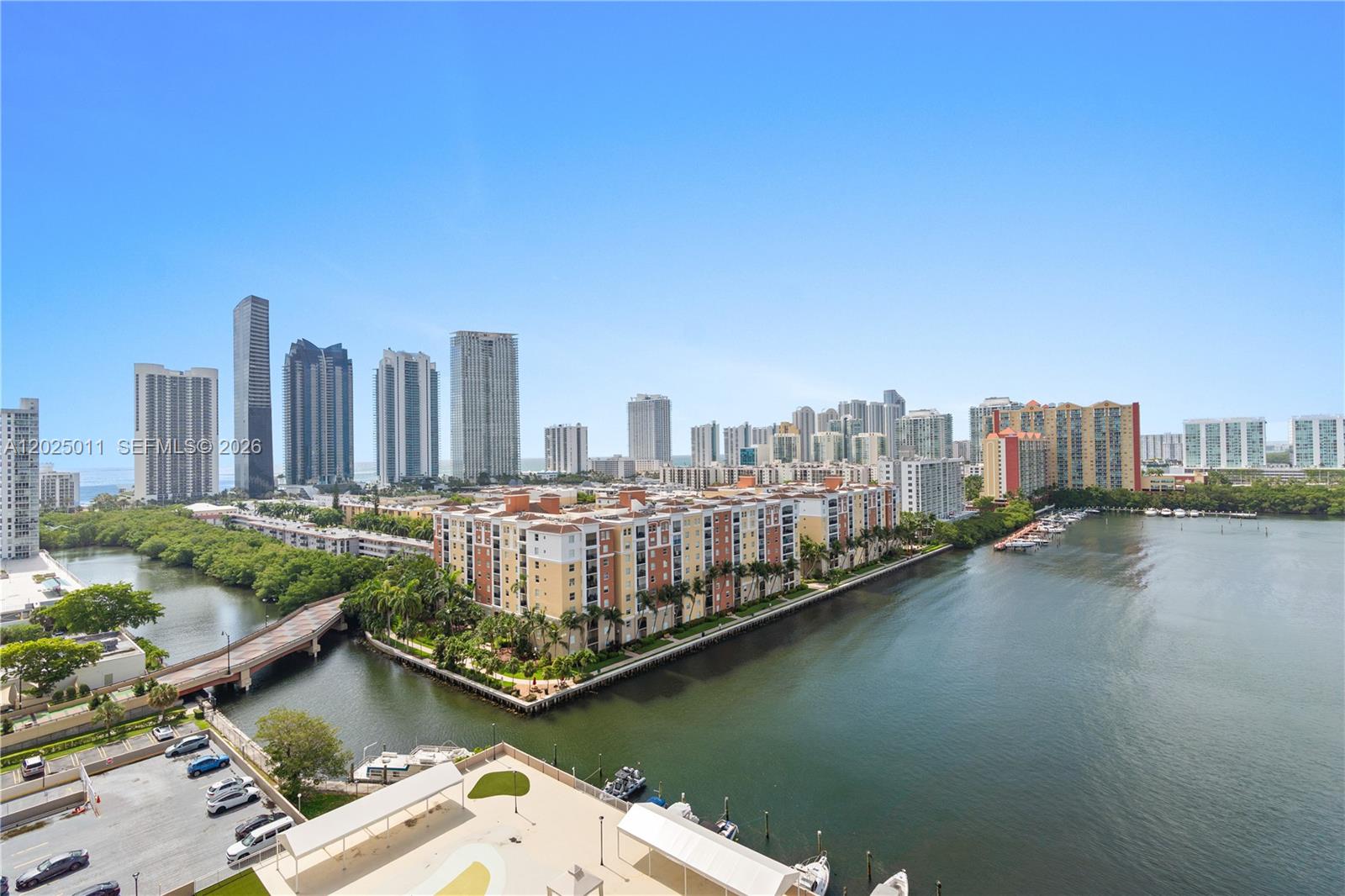 image Winston Towers 10025