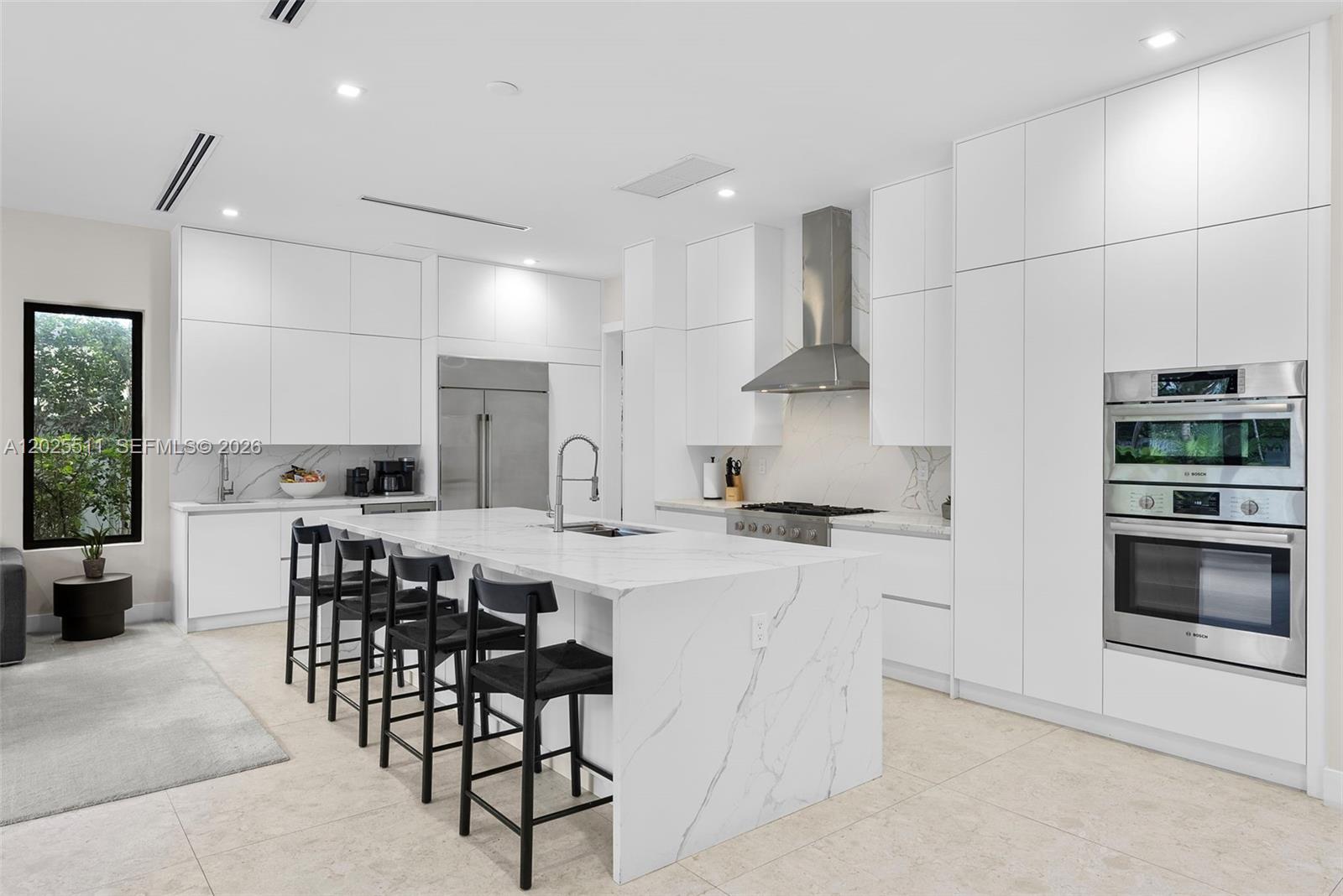 5753 SW 31st St Miami, FL 33155