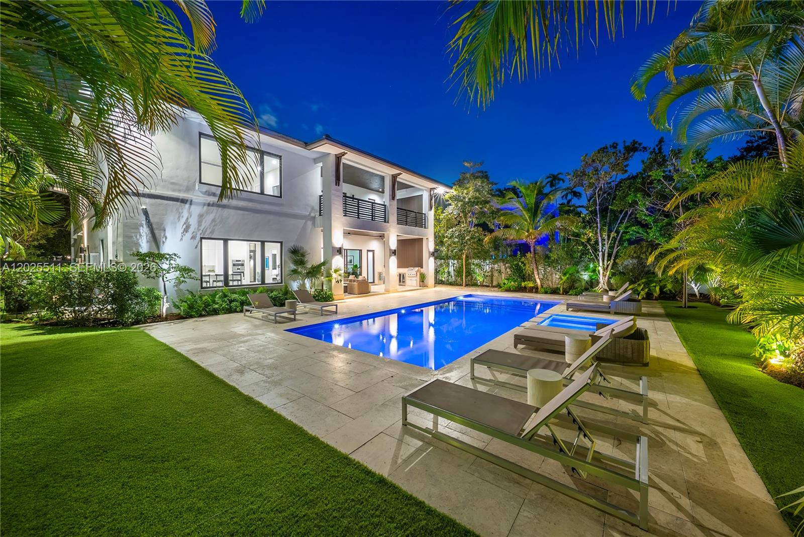 5753 SW 31st St Miami, FL 33155