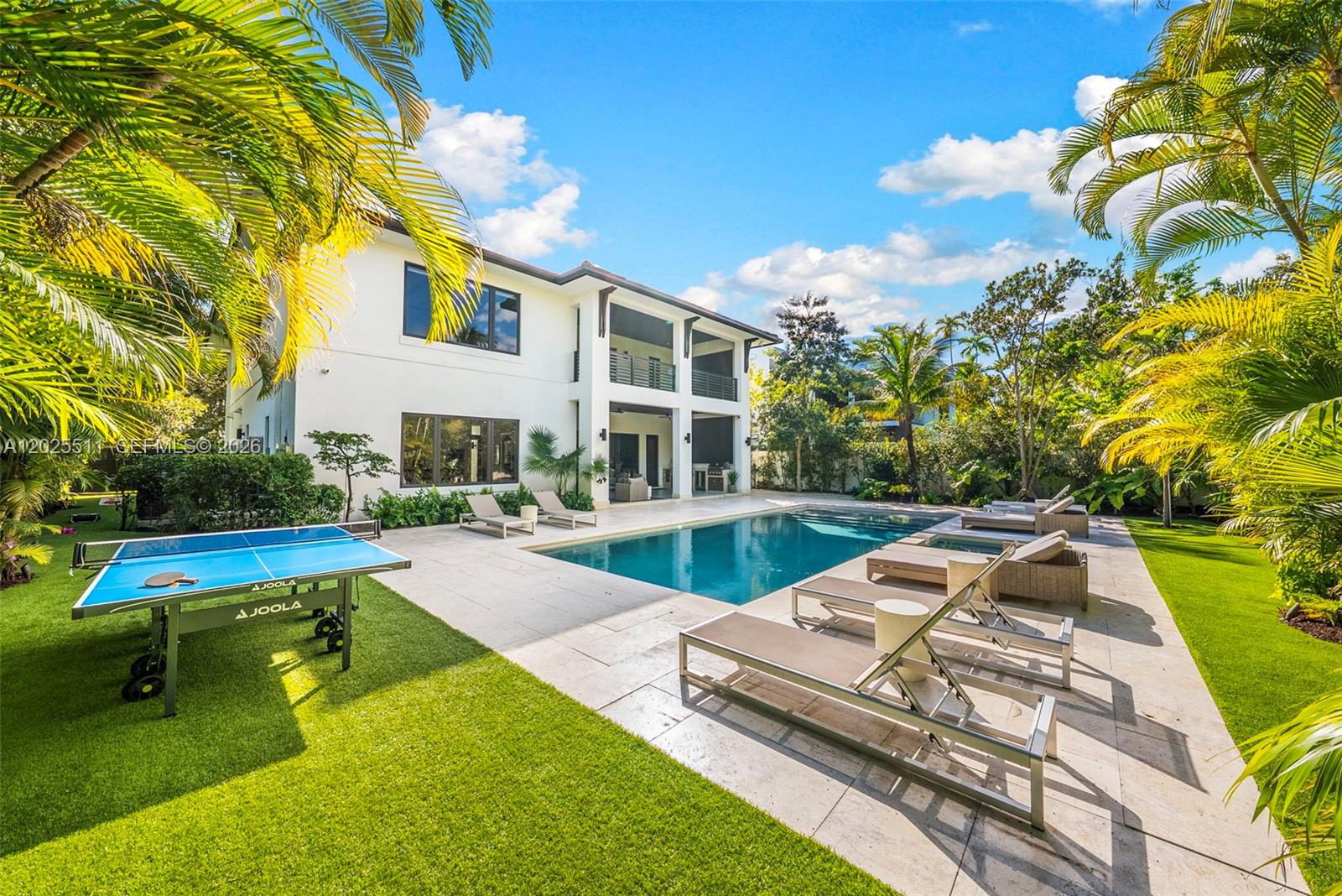 5753 SW 31st St Miami, FL 33155