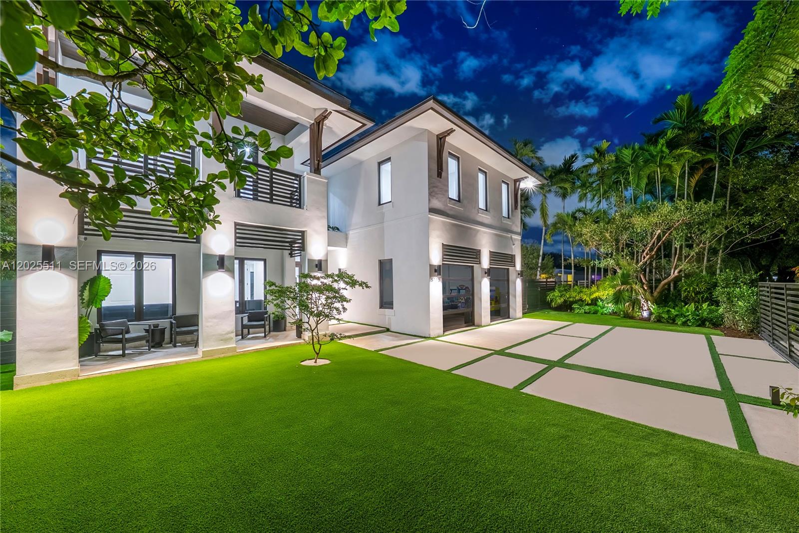 5753 SW 31st St Miami, FL 33155