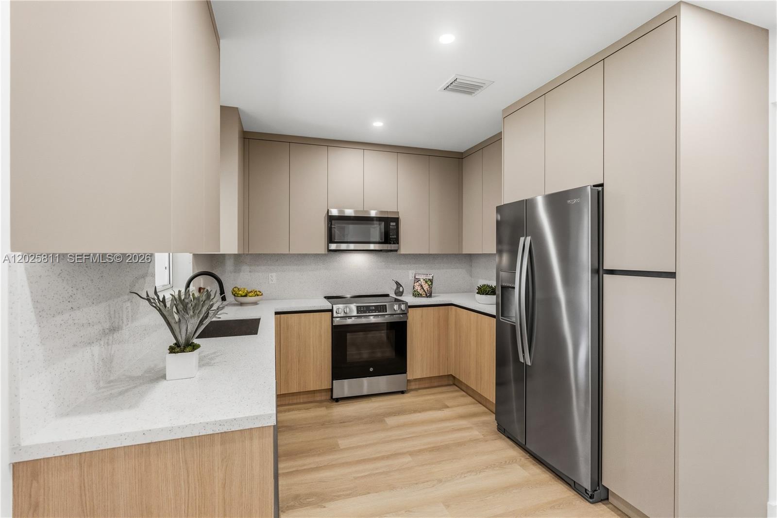 2110 SW 15th St Miami, FL 33145
