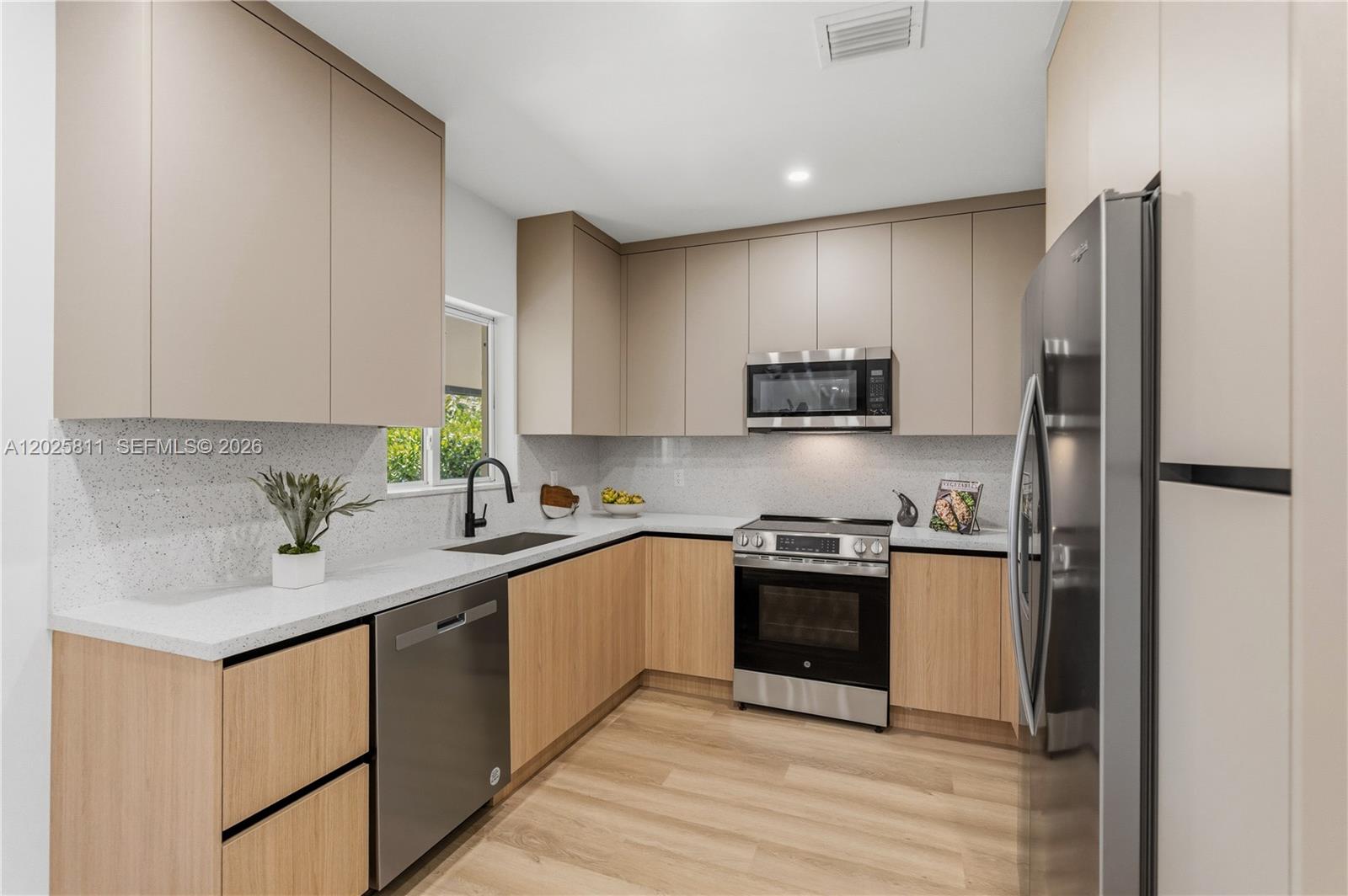 2110 SW 15th St Miami, FL 33145