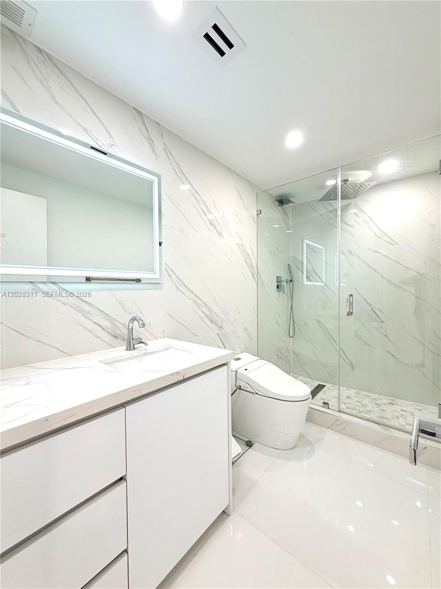 19390 Collins Ave #908 Sunny Isles Beach, FL 33160