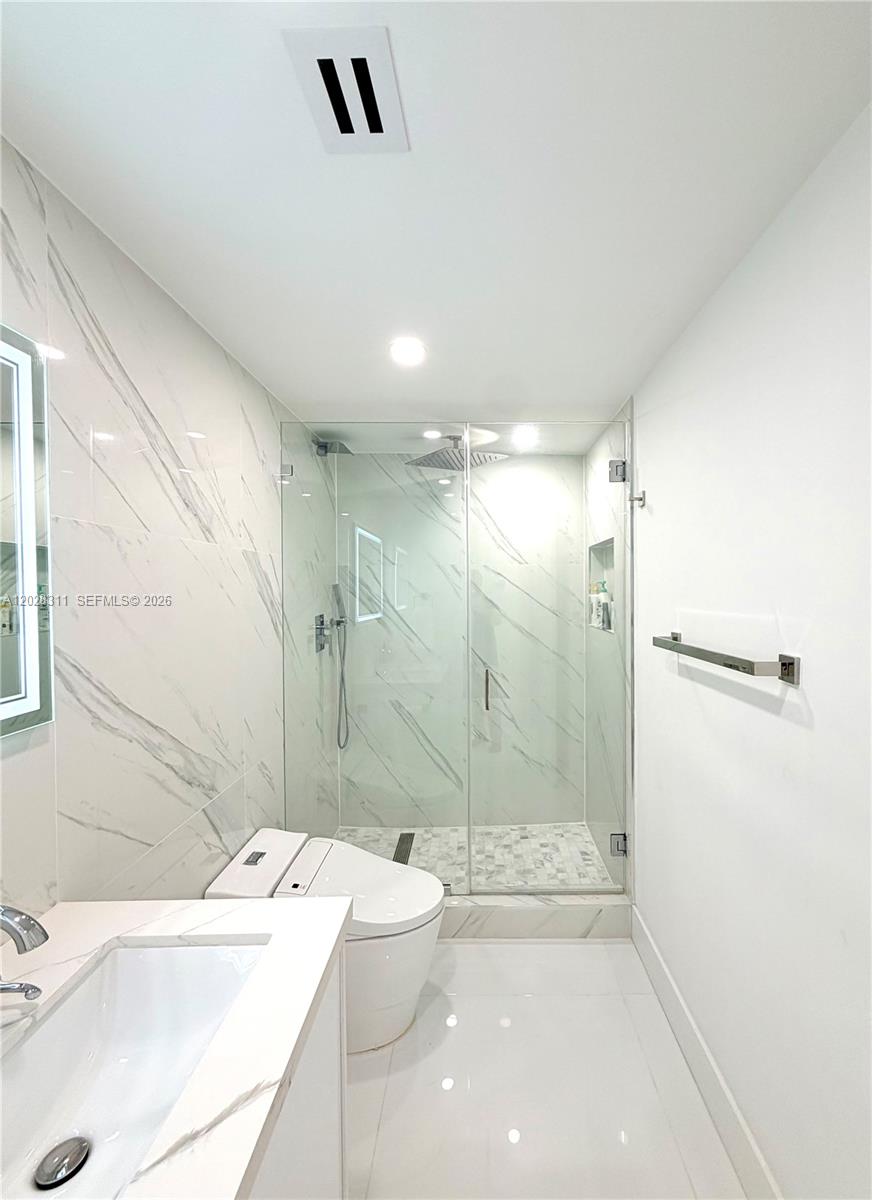 19390 Collins Ave #908 Sunny Isles Beach, FL 33160