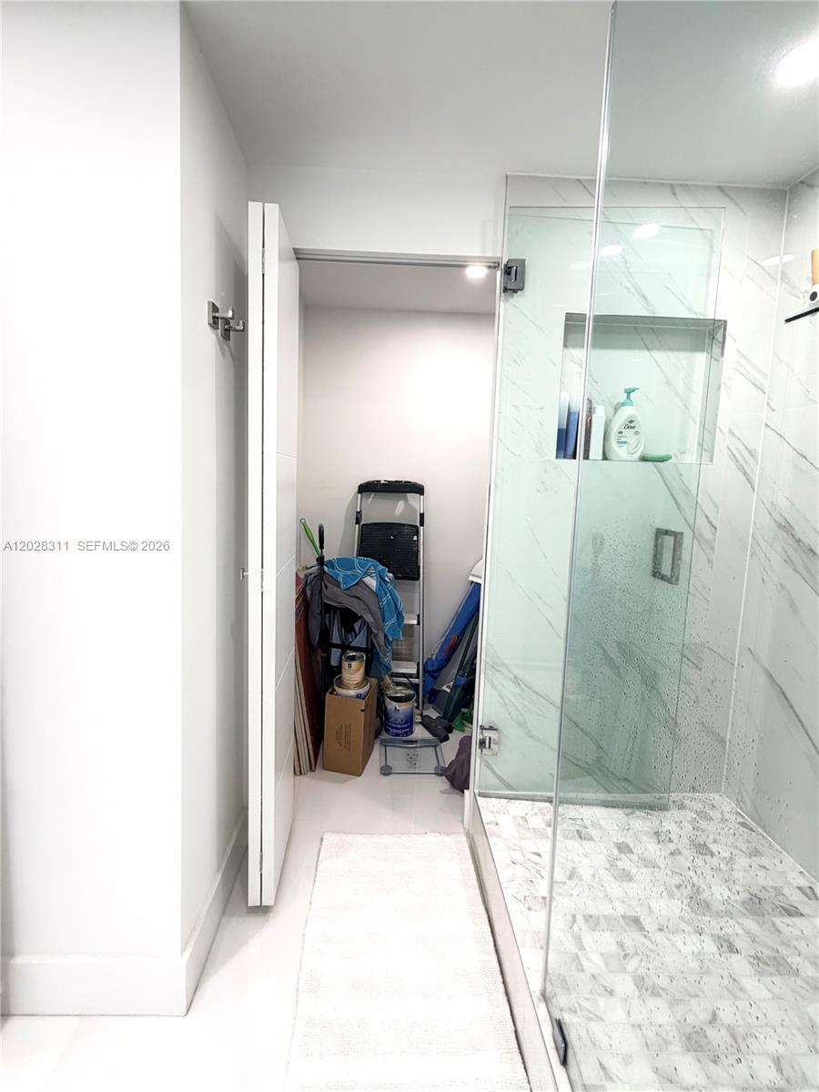 19390 Collins Ave #908 Sunny Isles Beach, FL 33160