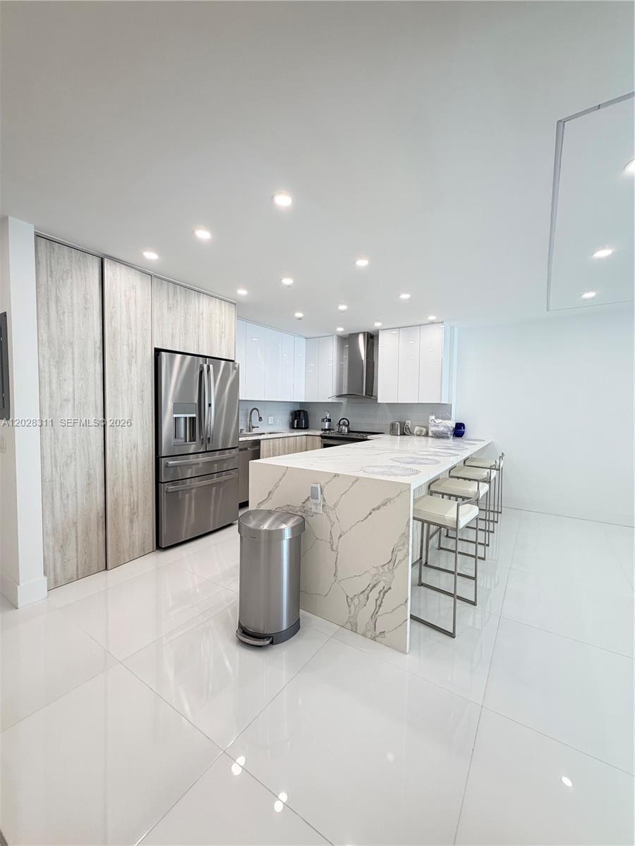 19390 Collins Ave #908 Sunny Isles Beach, FL 33160