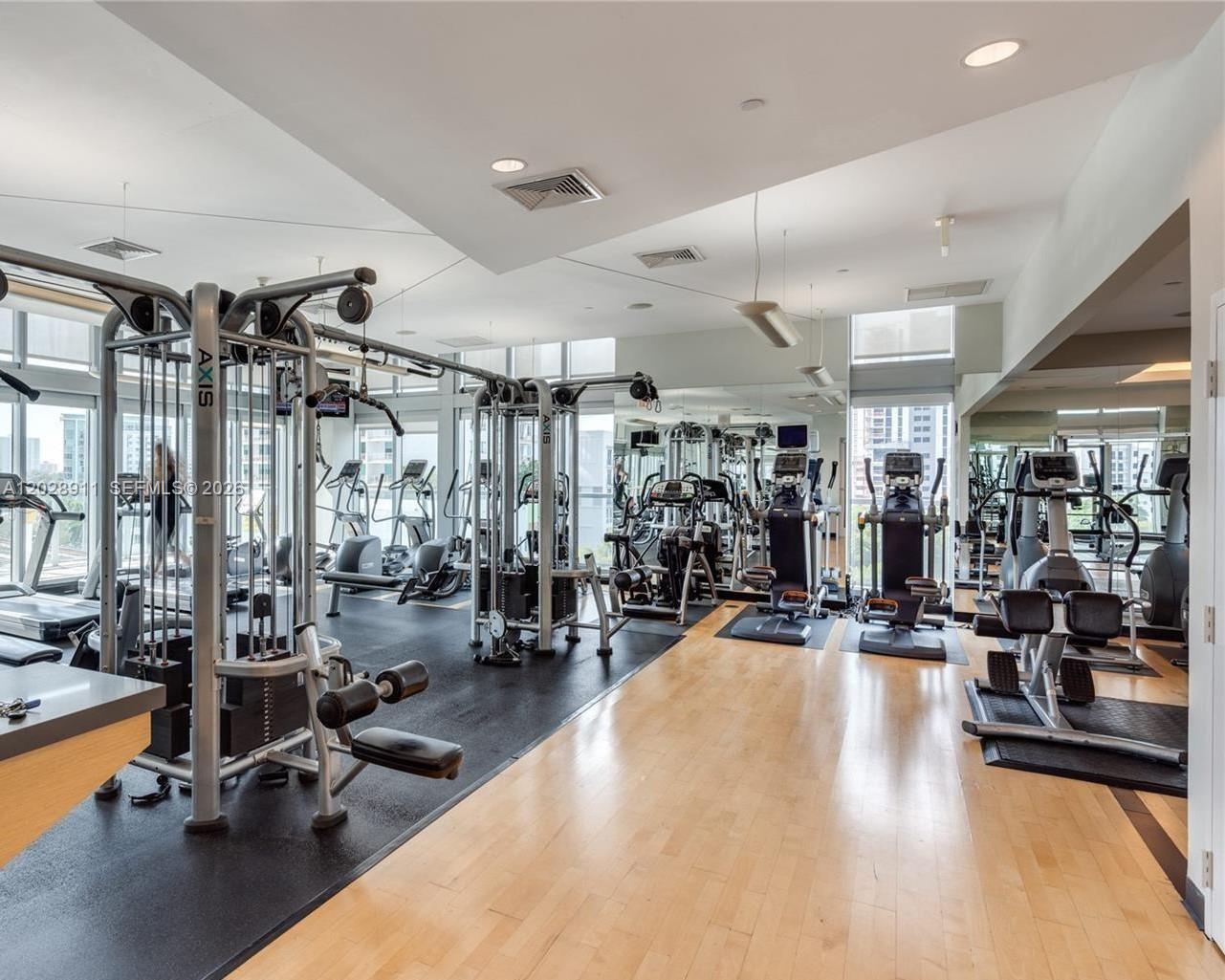 1111 SW 1st Ave #3123-N Miami, FL 33130