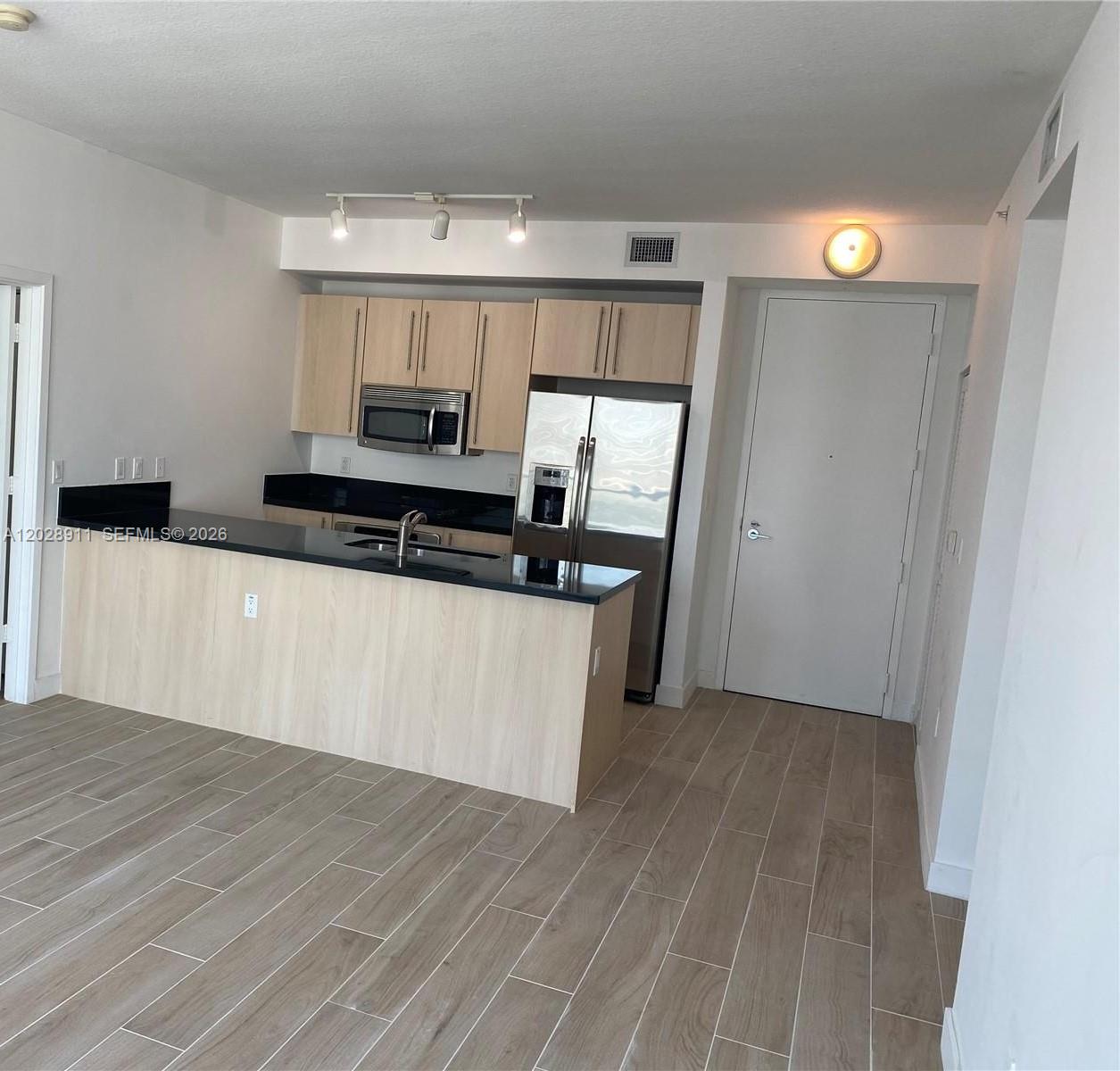 1111 SW 1st Ave #3123-N Miami, FL 33130