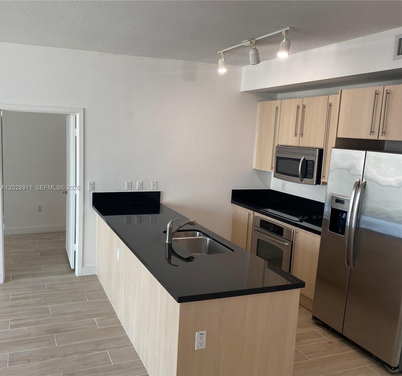 1111 SW 1st Ave #3123-N Miami, FL 33130
