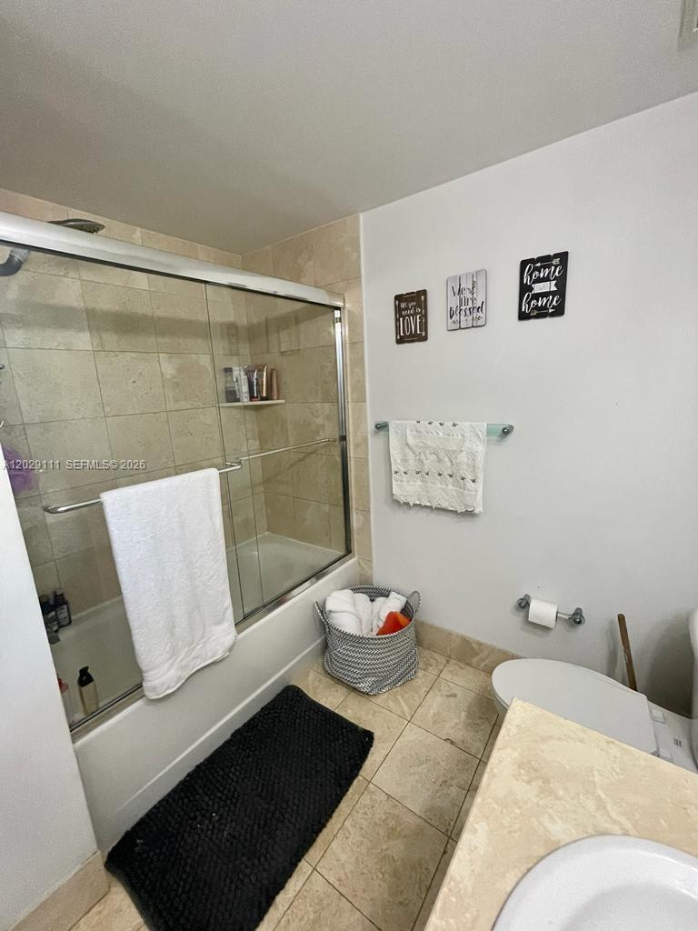 2475 Brickell Ave #2303 Miami, FL 33129
