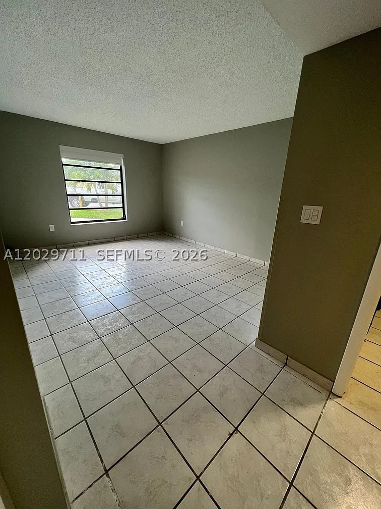1300 SW 122nd Ave #101-2 Miami, FL 33184