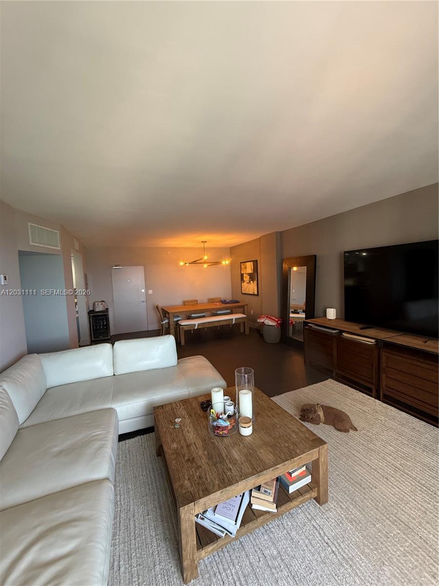 10275 Collins #921 Bal Harbour, FL 33154