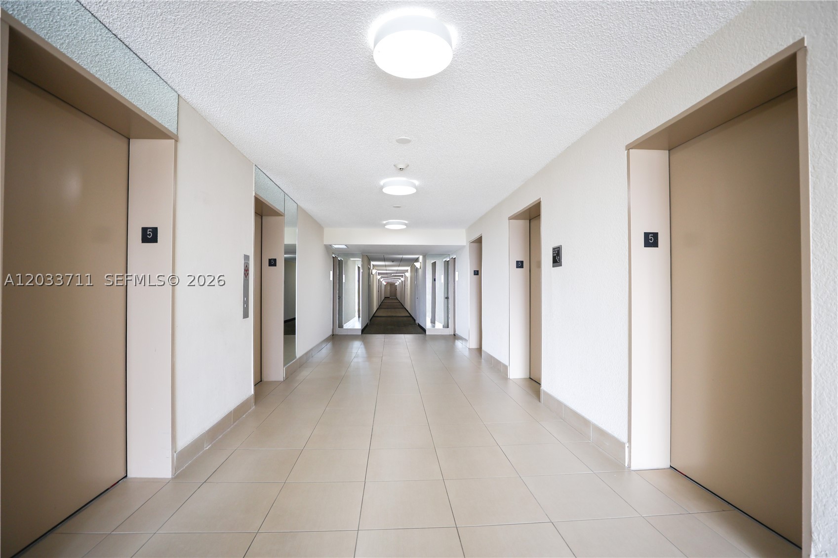 image Arlen House East14