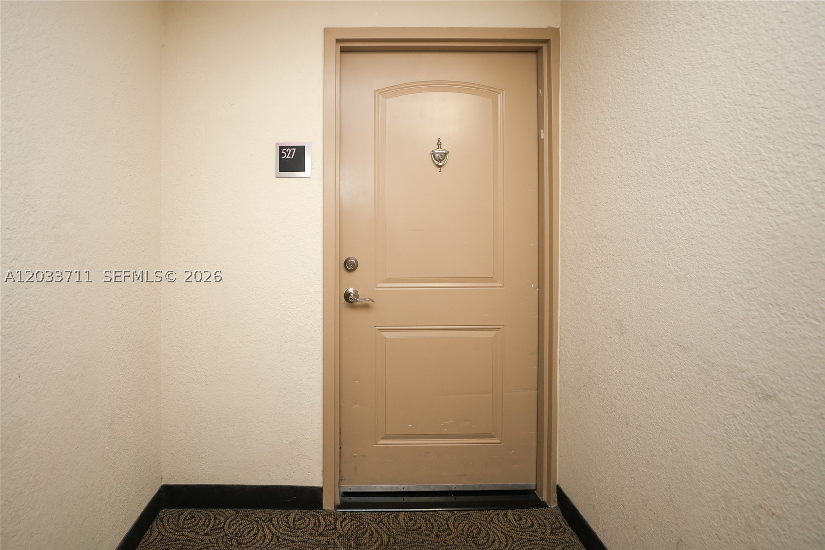 image Arlen House East16