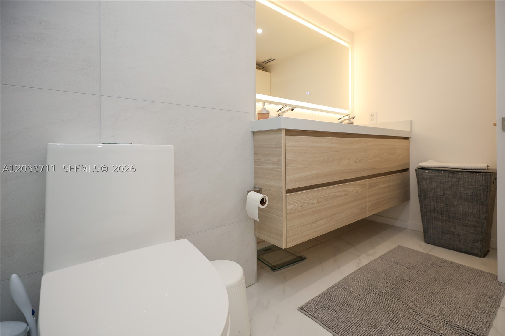 image Arlen House East55
