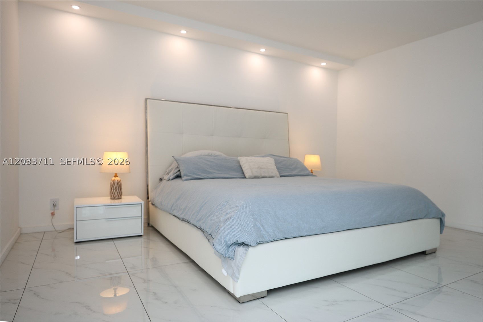 image Arlen House East62