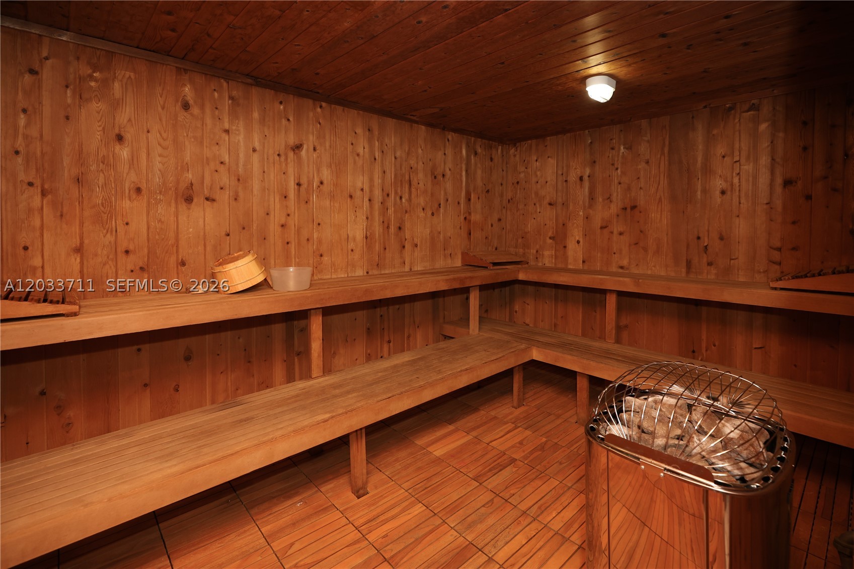image Arlen House East69