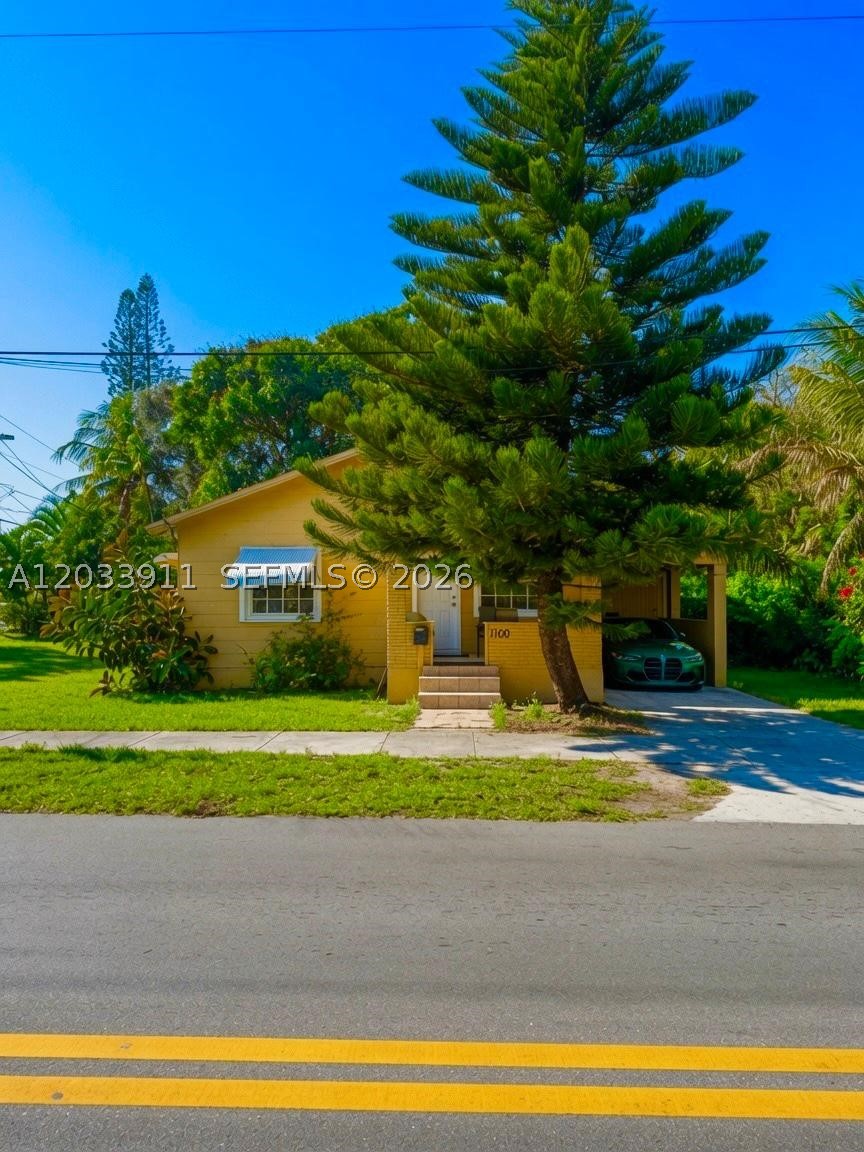 1100 N 24th Ave
