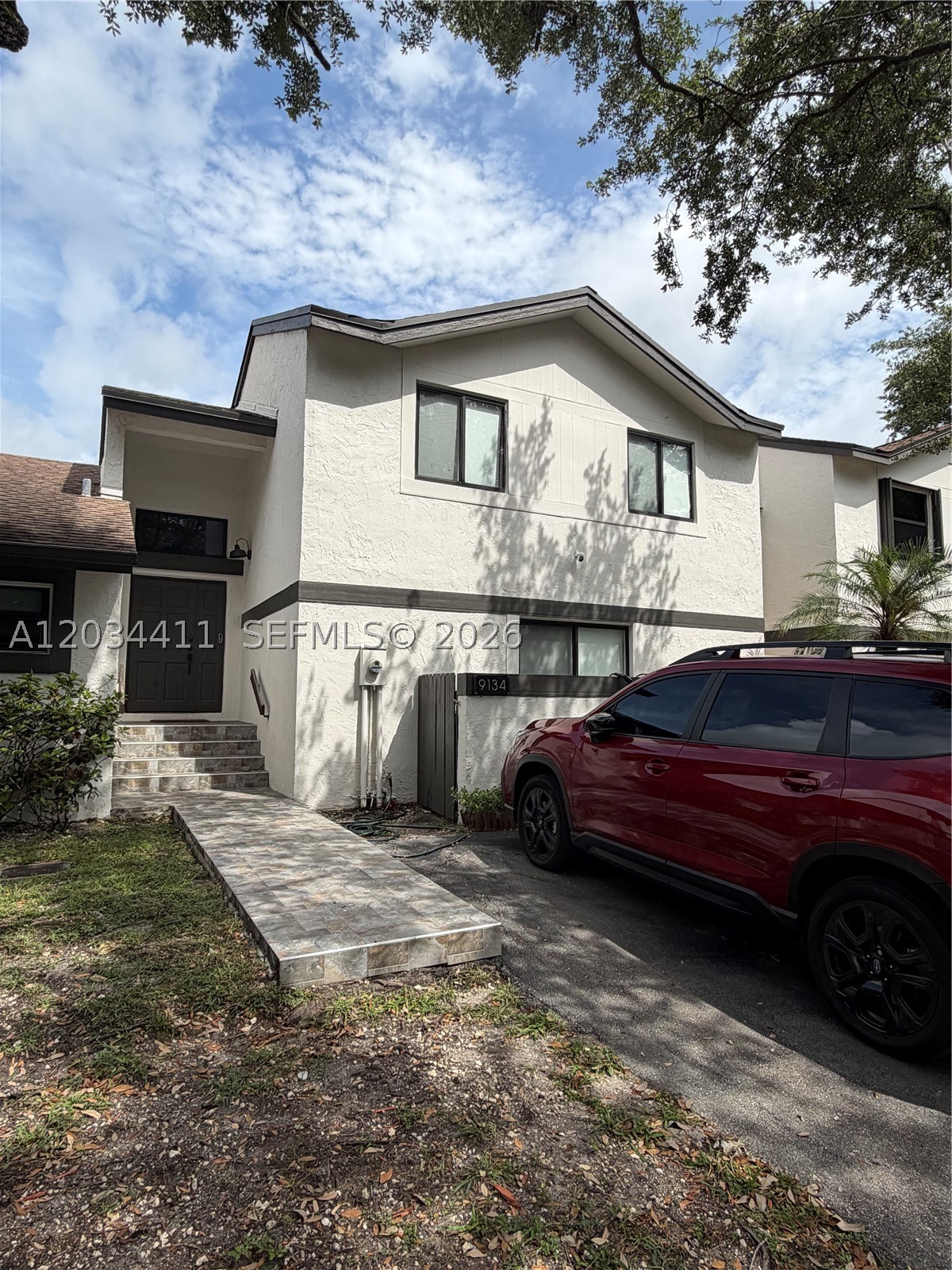 9134 SW 118th Ct