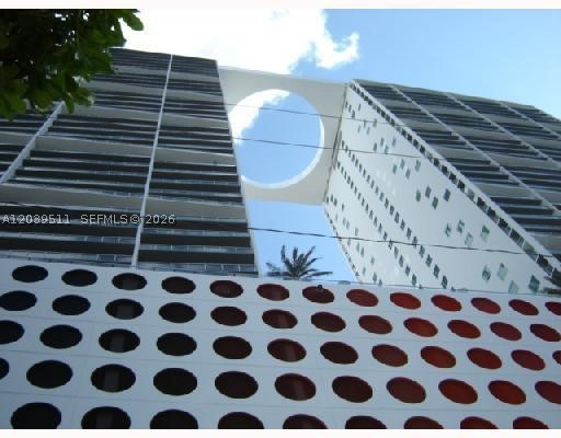 image 500 Brickell West0