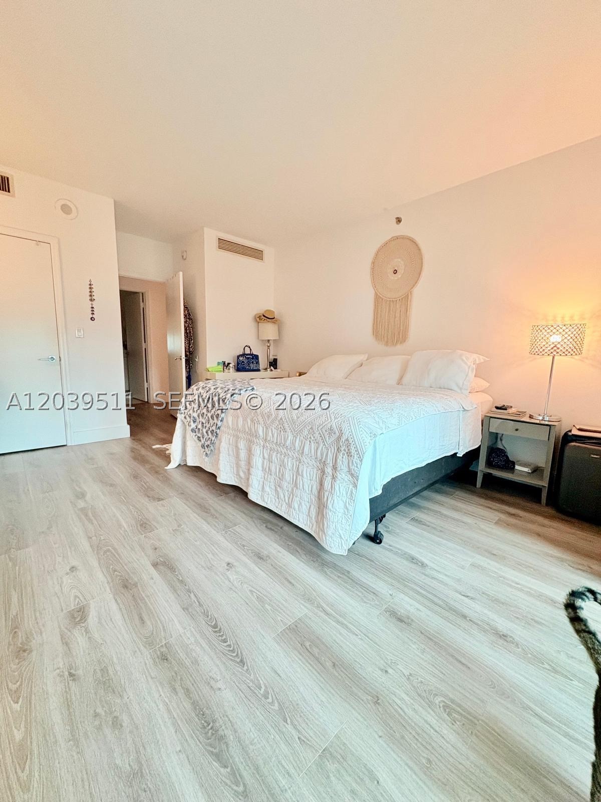 image 500 Brickell West10