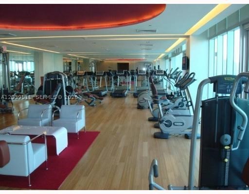 image 500 Brickell West19