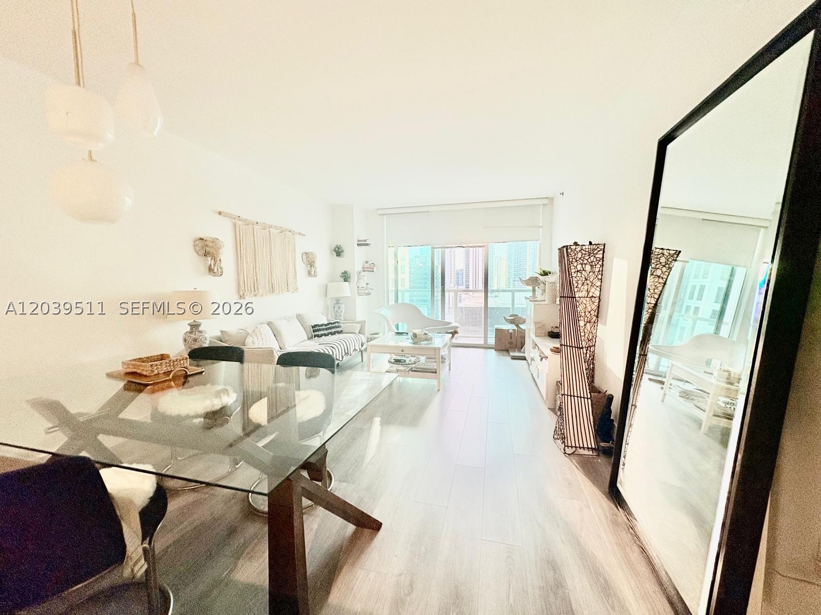 image 500 Brickell West6