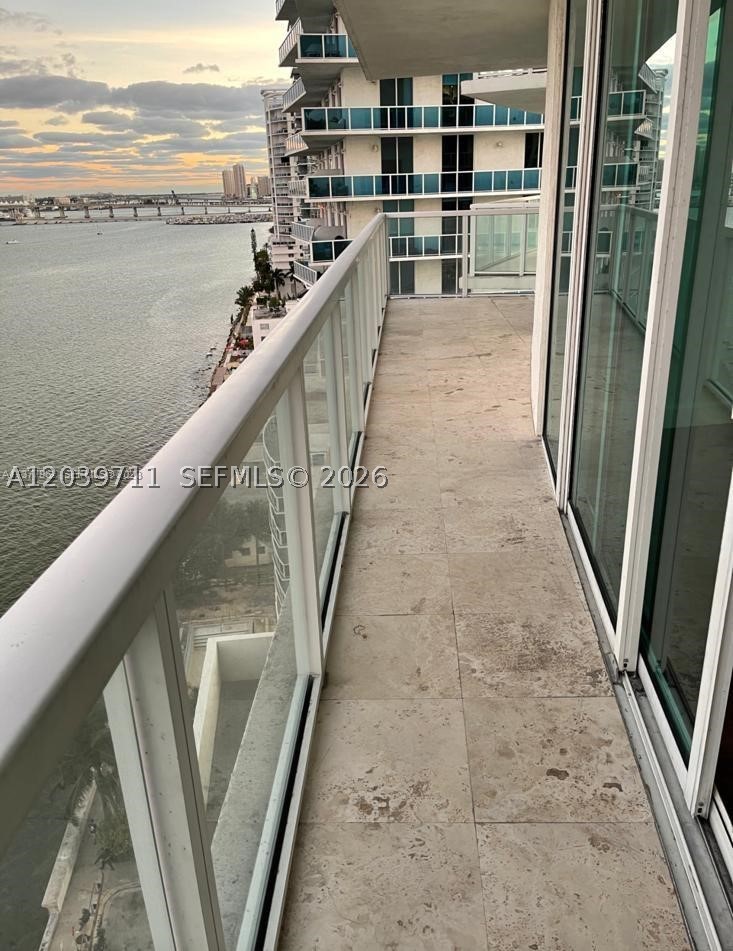 image Onyx on the Bay10