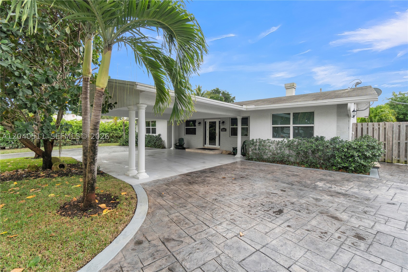 1405 SW 4th Ter Pompano Beach, FL 33060