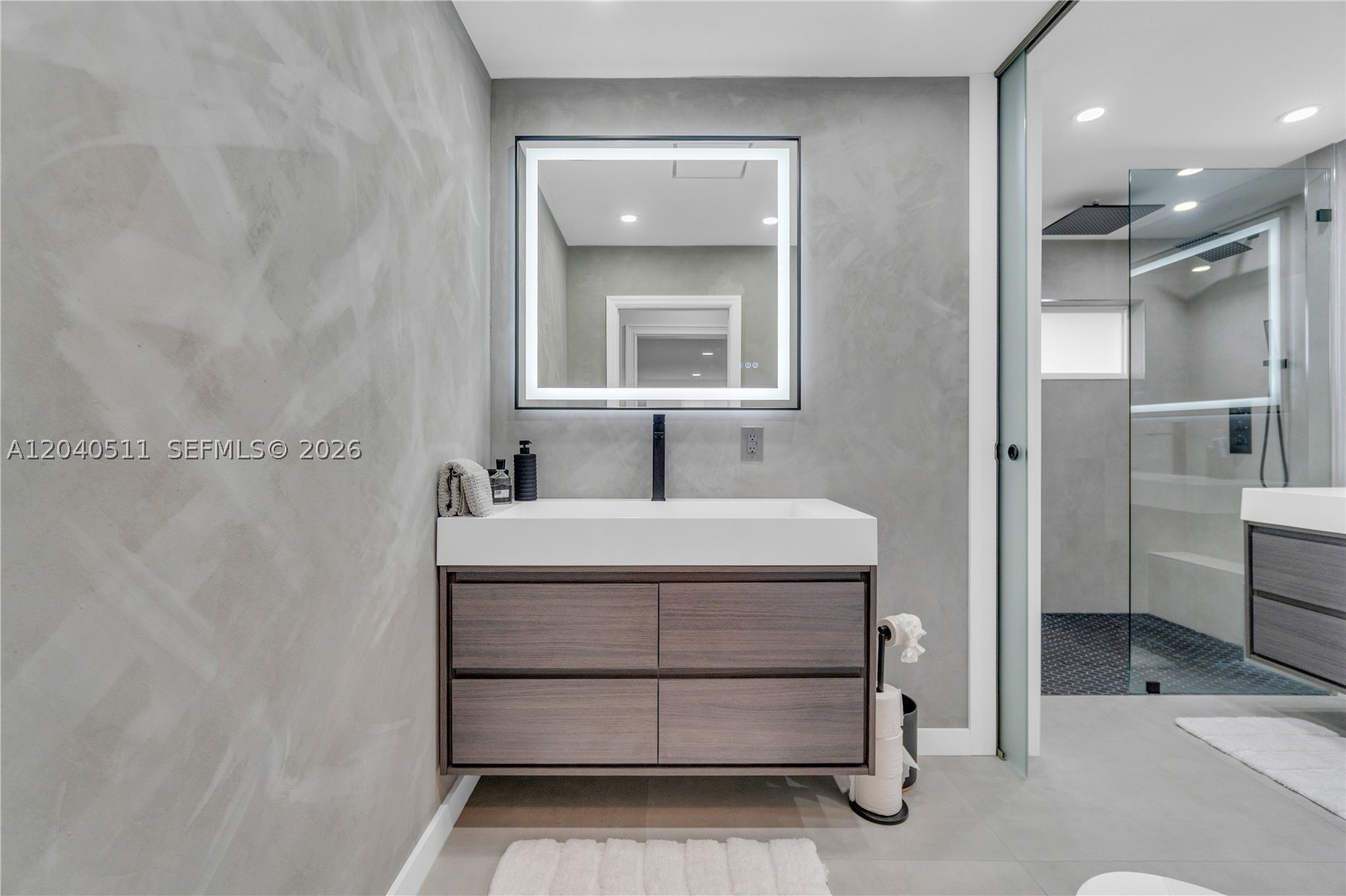 1405 SW 4th Ter Pompano Beach, FL 33060