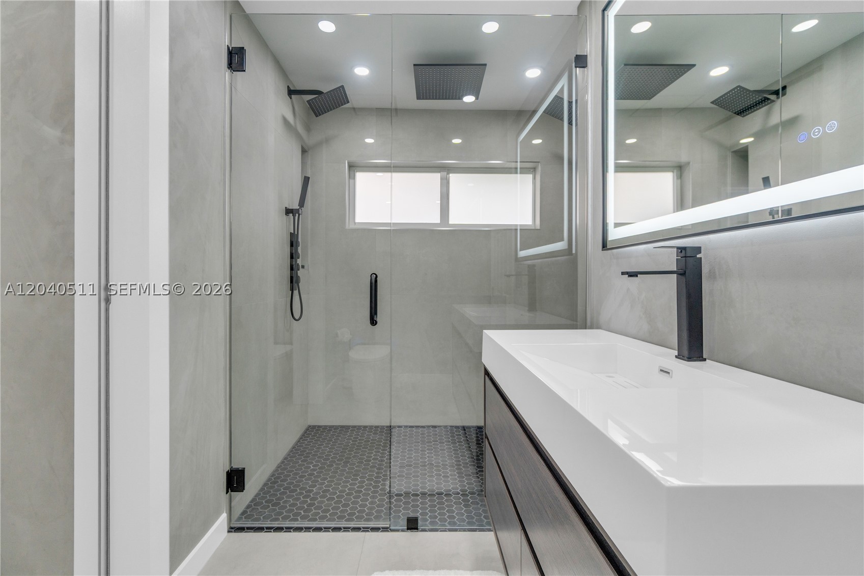 1405 SW 4th Ter Pompano Beach, FL 33060