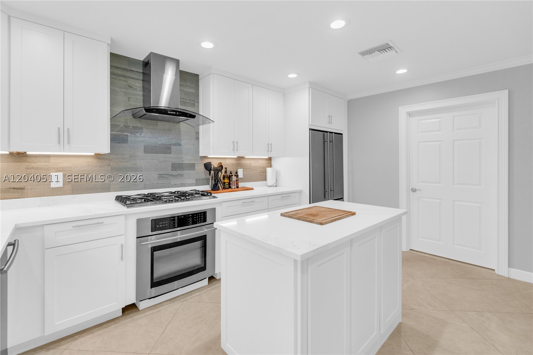 1405 SW 4th Ter Pompano Beach, FL 33060