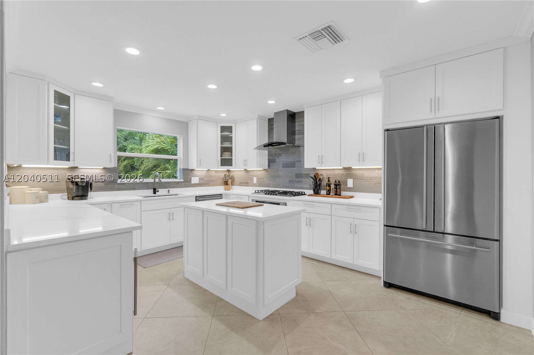 1405 SW 4th Ter Pompano Beach, FL 33060