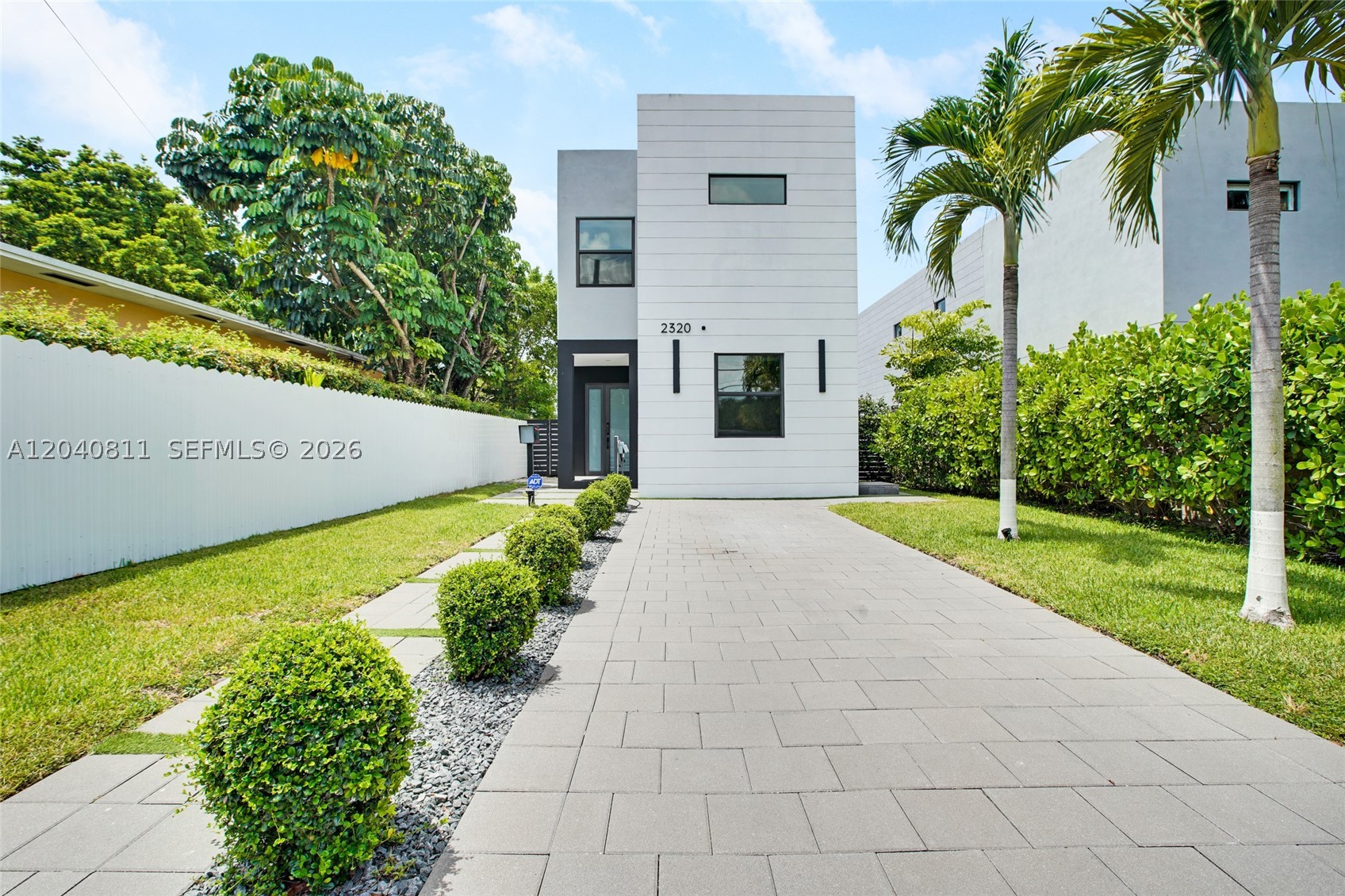 2320 SW 14th St Miami, FL 33145