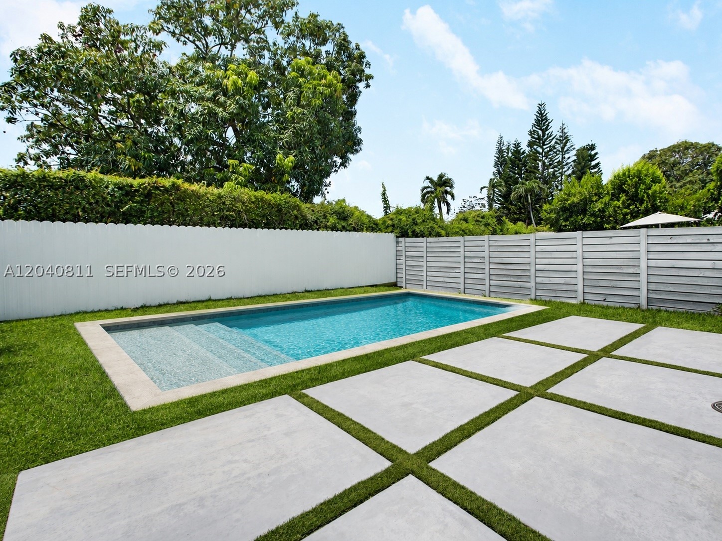 2320 SW 14th St Miami, FL 33145