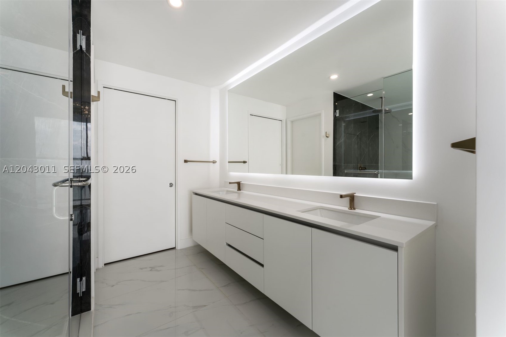 700 NE 24th St #1004 Miami, FL 33137