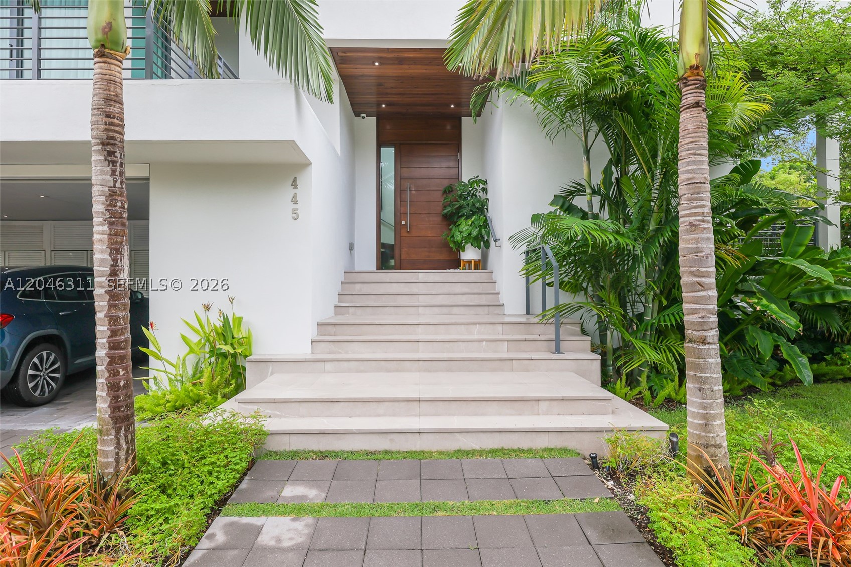 445 Ridgewood Rd Key Biscayne, FL 33149