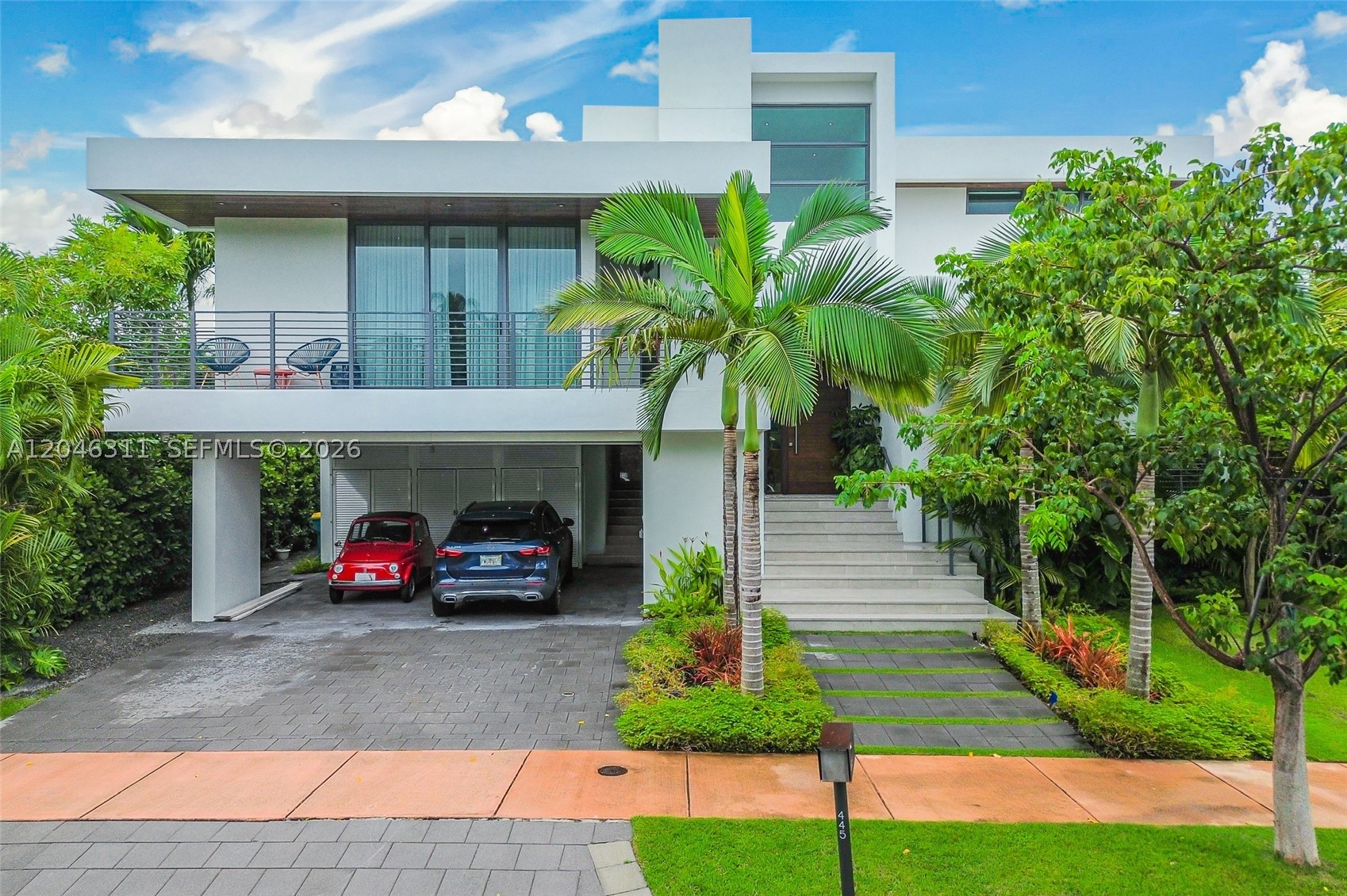 445 Ridgewood Rd Key Biscayne, FL 33149