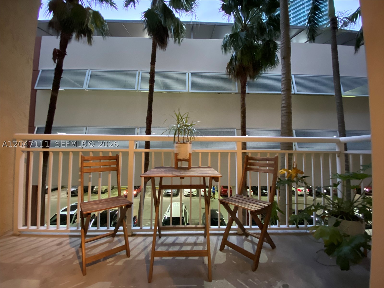 image Cite on the Bay West10