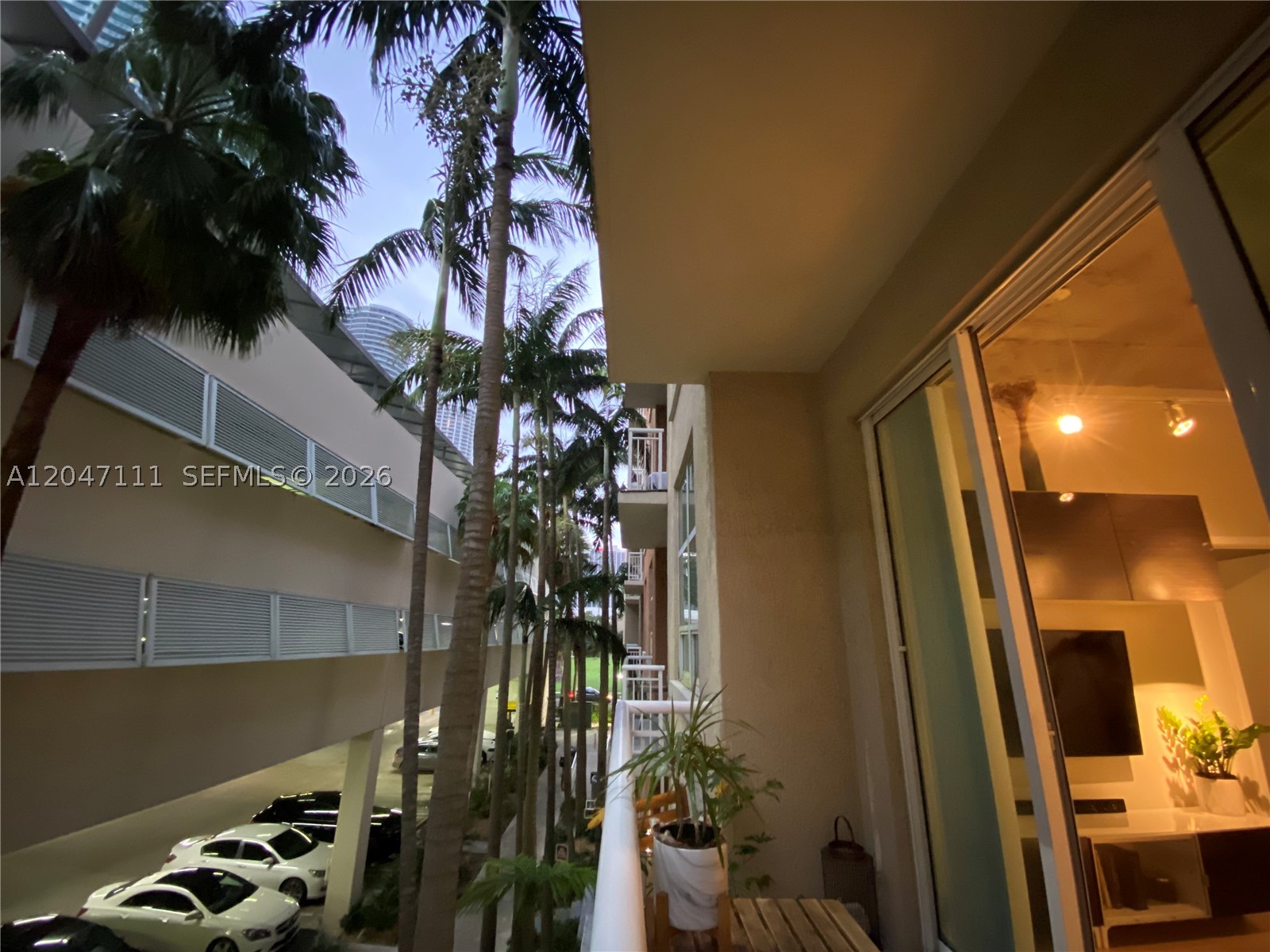 image Cite on the Bay West11