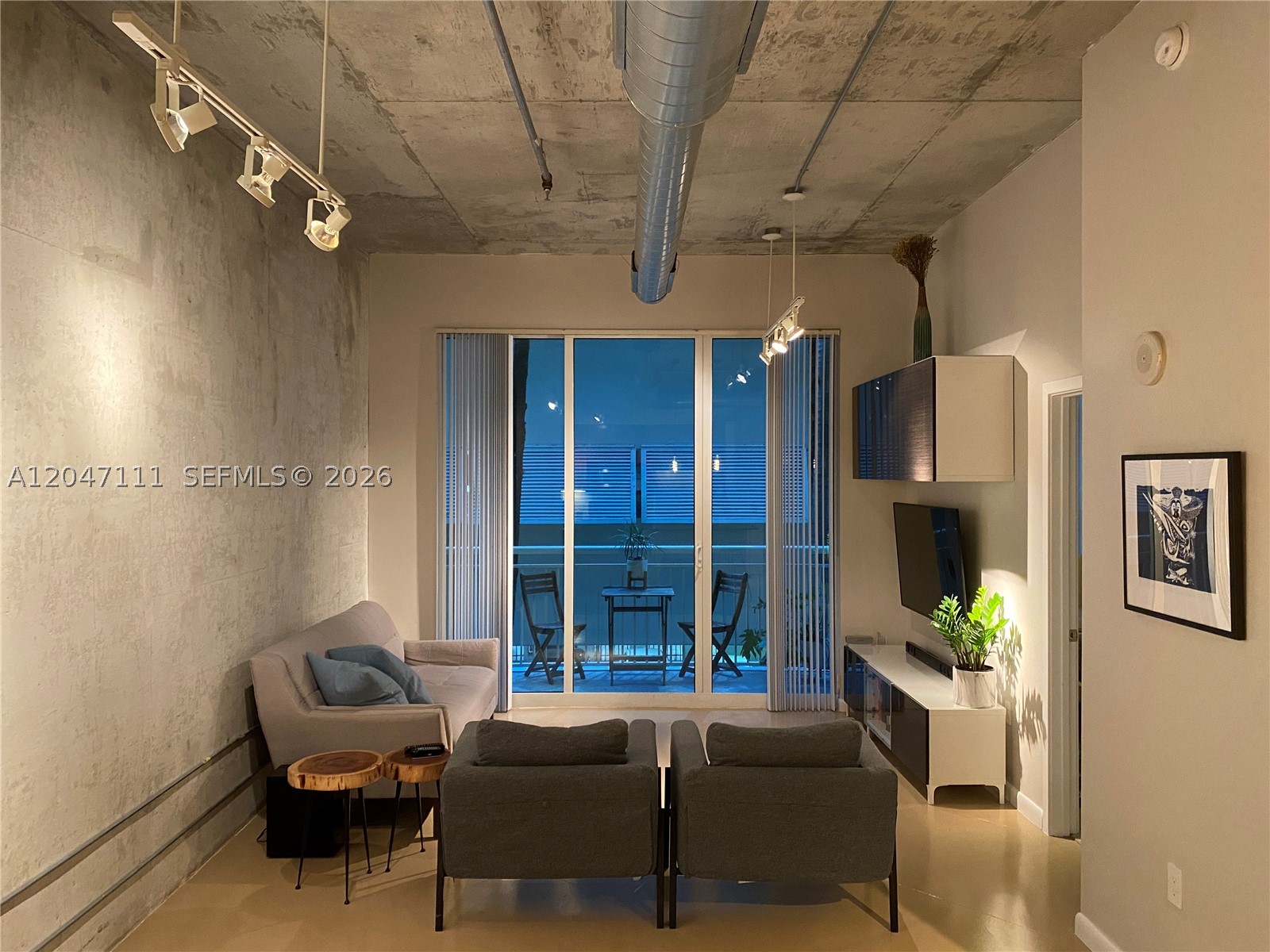 image Cite on the Bay West1