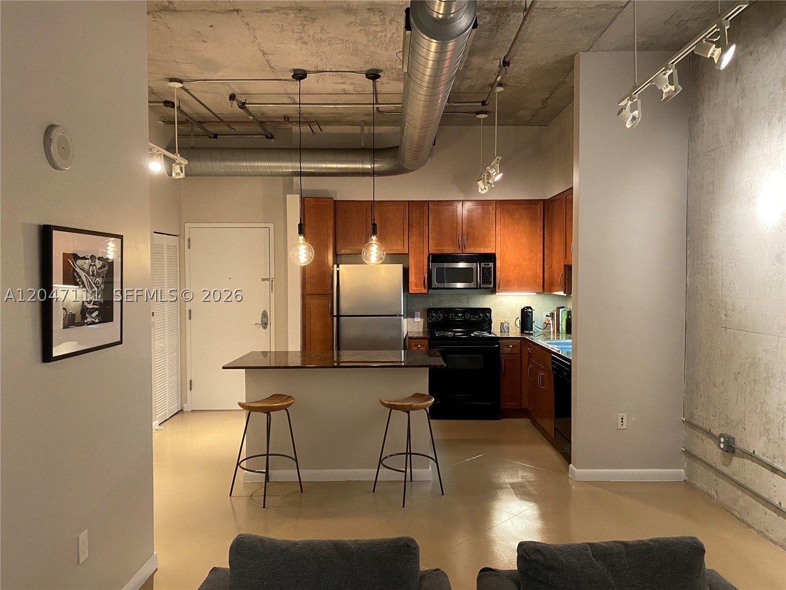 image Cite on the Bay West3