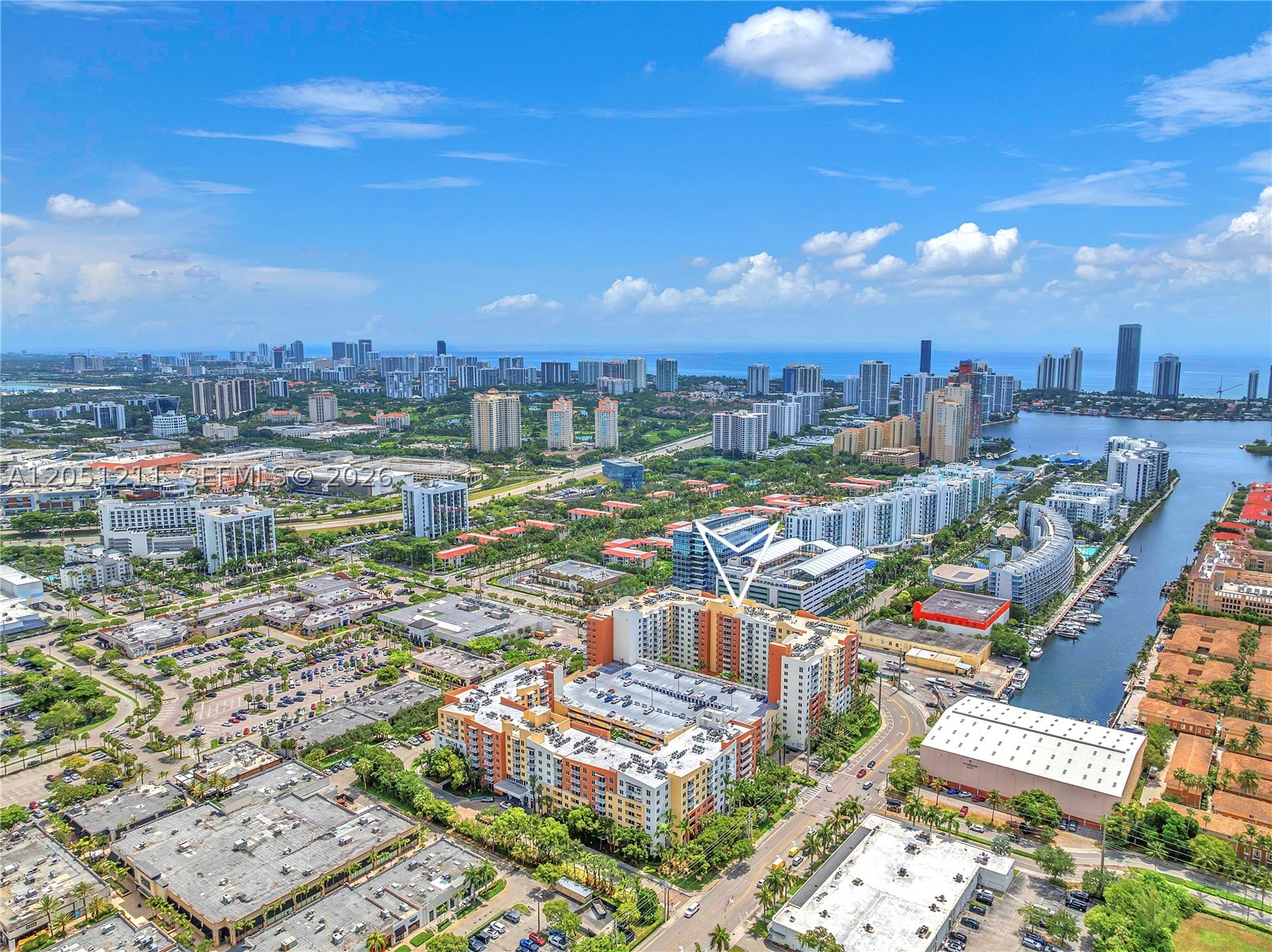 image The Venture at Aventura64