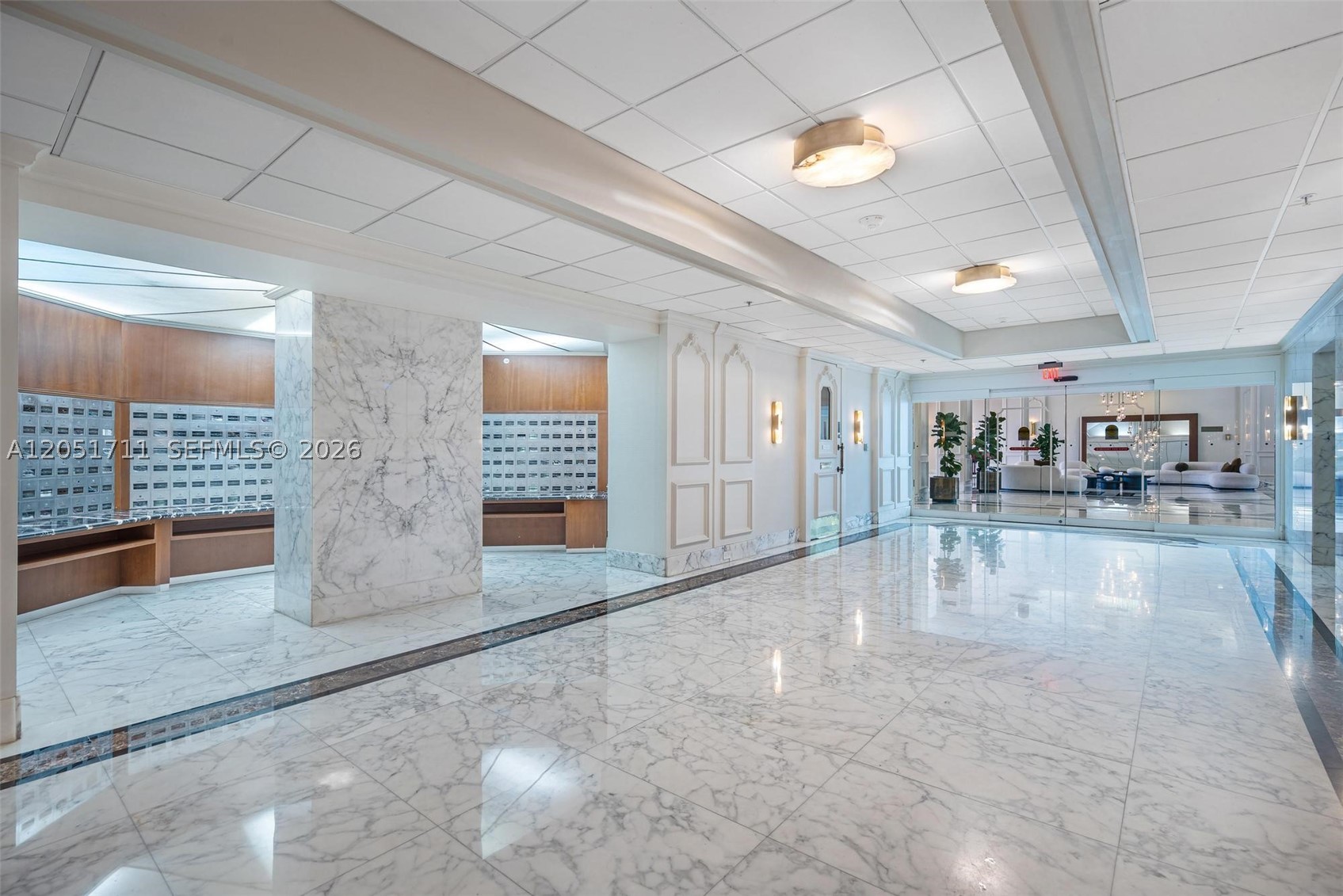 5600 Collins Ave #7J Miami Beach, FL 33140